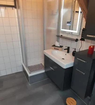 Best-preis -vip Lounge- Mit Netflix, Self-check-in, Ebike Ladestation, Fahrradraum, Wlan Und Netflix - Direkt Am Elberadweg Im Herzen Von Wittenberge