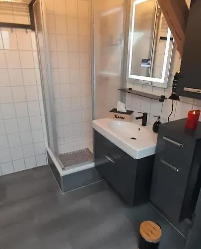 Elberadweg Vip Lounge: Riverside Comfort With Netflix & E-bike Station Wittenberge