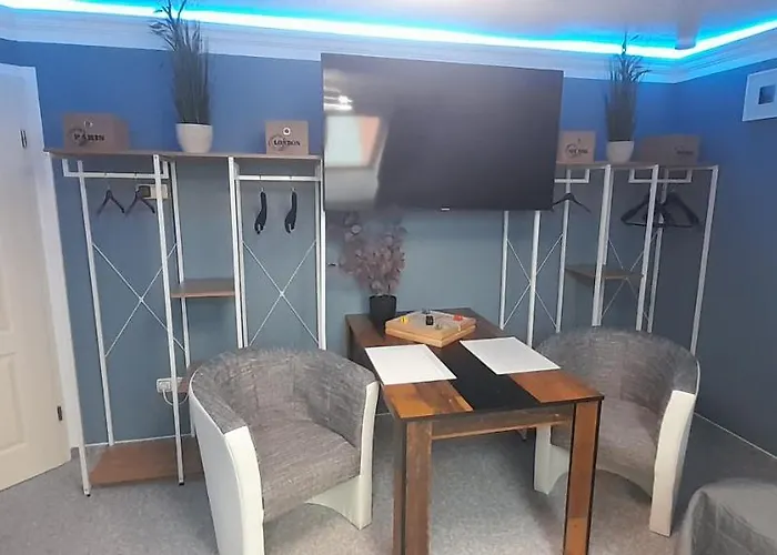 Apartment Elberadweg Vip Lounge: Riverside Comfort With Netflix & E-bike Station