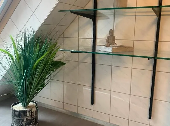 Elberadweg Vip Lounge: Riverside Comfort With Netflix & E-bike Station