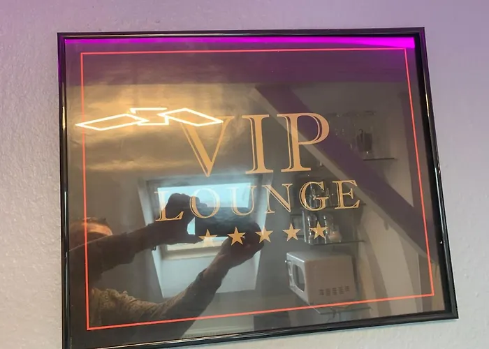 Elberadweg Vip Lounge: Riverside Comfort With Netflix & E-bike Station *