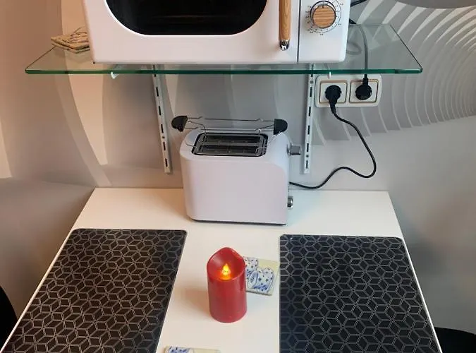 Elberadweg Vip Lounge: Riverside Comfort With Netflix & E-bike Station Apartment